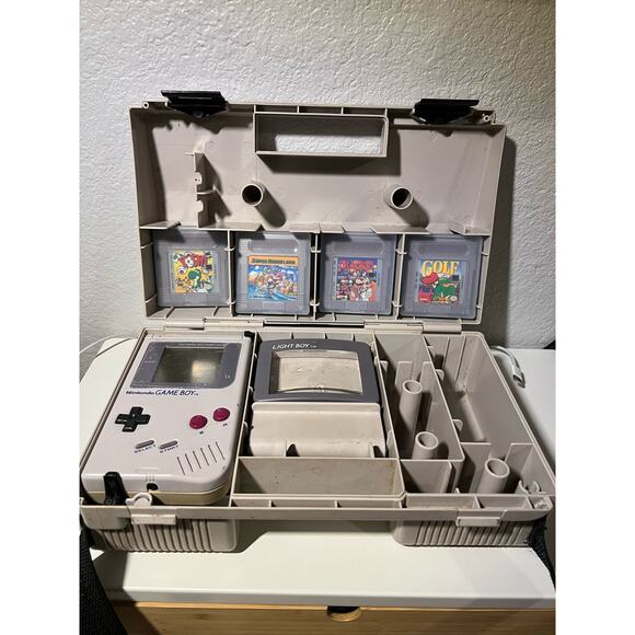 Nintendo Gameboy w/ 16 games & Travel Case - Picture 6 of 6